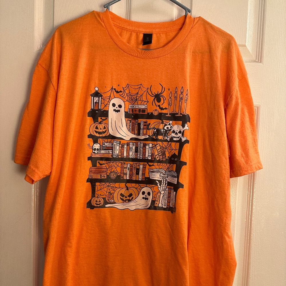 Gildan Soft Style Halloween Unisex Ghost Library Men's Cut T-Shirt XL